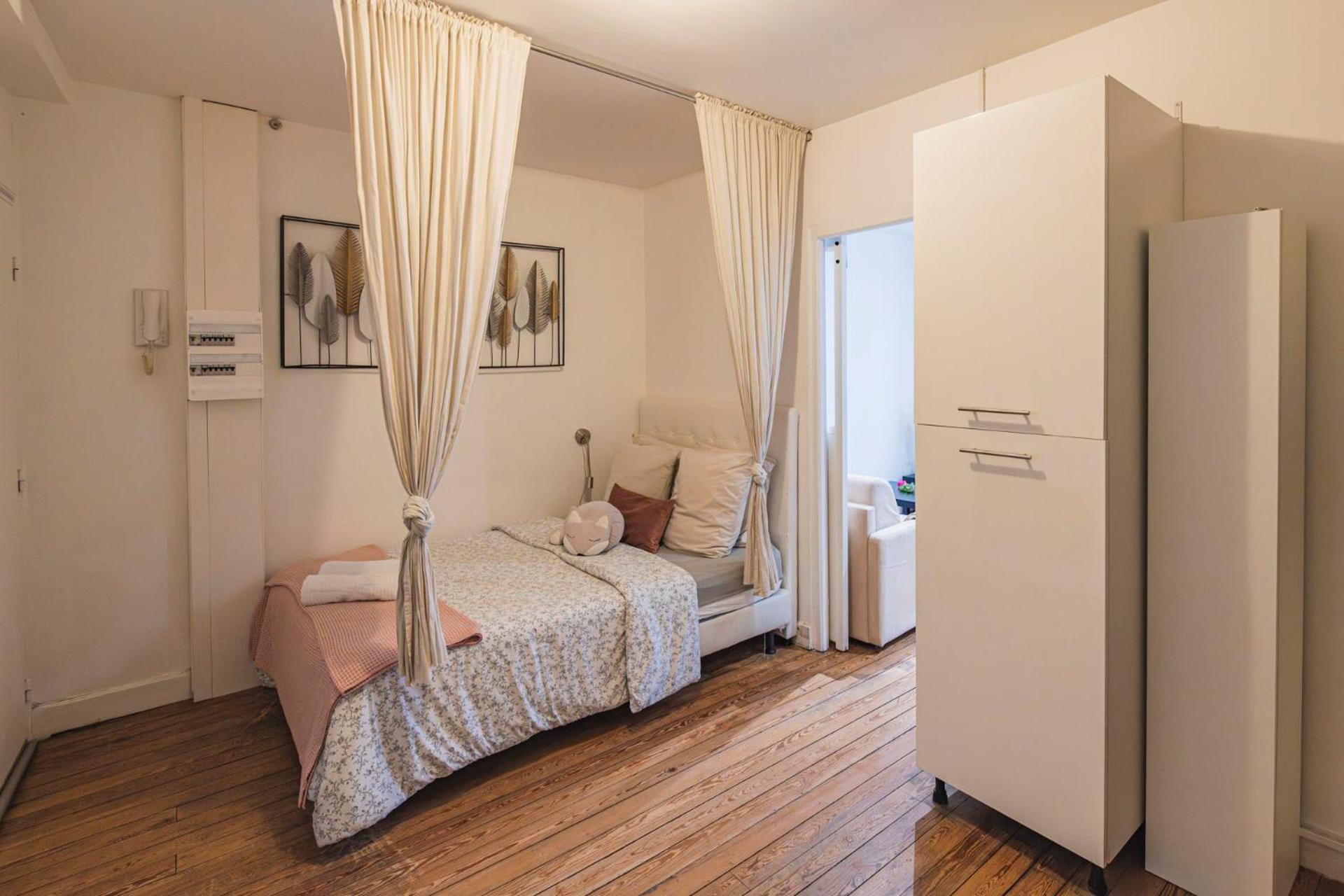 Appartement Cosy Proche Cathedrale Reims Kültér fotó